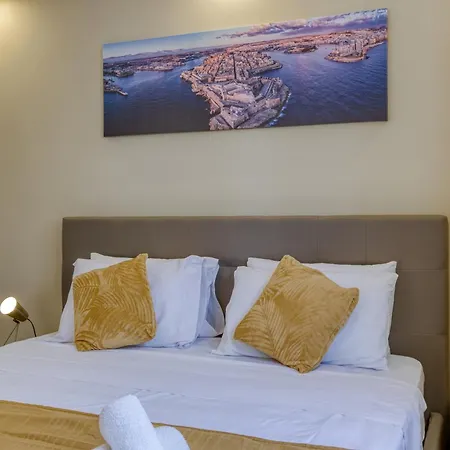 Lovely Waterfront With Stunning Views In By 360 Estates